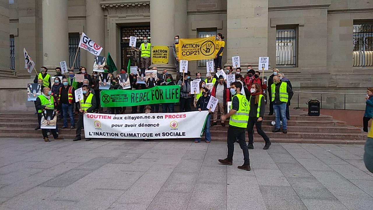 Procès de deux décrocheurs à Strasbourg 22/10/20 : Image à la une